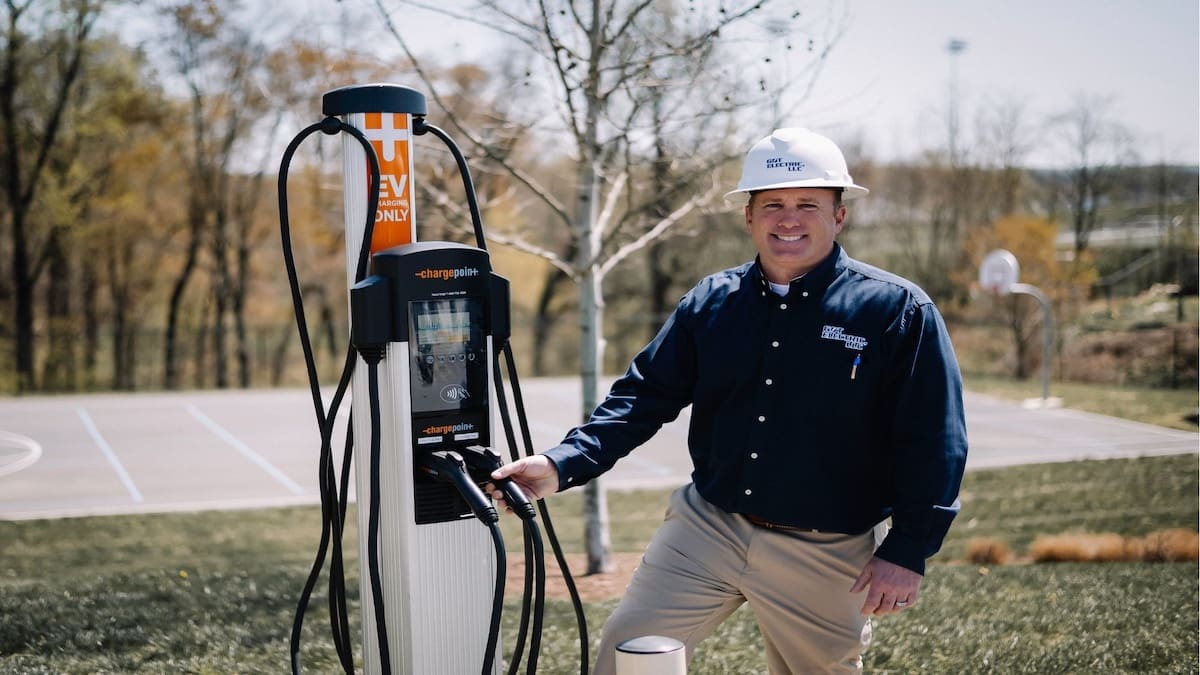 Got Electric, Content article pictures Urbana Neighbors